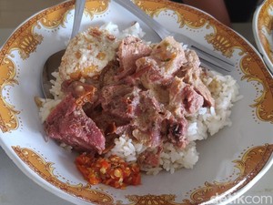 Menu Warung Gang Amboina Bangkalan Spesialis Daging-Jeroan, Enaknya Juara!