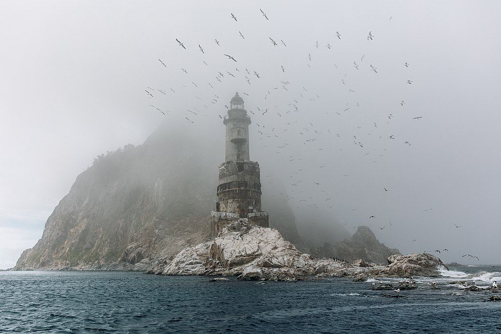 Mercusuare di Cape Aniva, dibangun saat pendudukan Jepang di kawasan Aniva di Uni Soviet.
