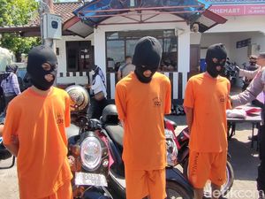 Aksi Brutal Bapak-Anak Keroyok Pemotor Kulon Progo Berawal Saling Tatap