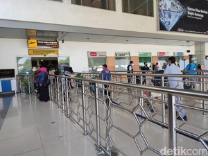 Pemudik di Bandara Makassar Naik 35% Jelang Natal, Puncaknya Diprediksi H-2