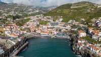 Pemandangan udara wilayah Camara de Lobos, Madeira, Portugal, Selasa (20/12/2022).