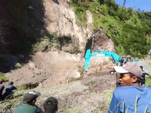 Tambang Pasir Kali Woro Klaten Longsor Timbun Truk, 2 Orang Tewas