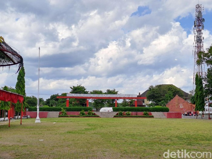 Alun-alun Giri Krida Bakti Wonogiri.