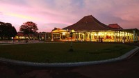Sebagai dukungan terhadap langkah baik Istana Mangkunegaran, PLN menyerahkan 20 unit REC atau setara dengan 20 MWh listrik bersih.