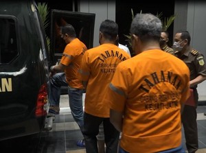 Detil Pasal dan Barang Bukti Tersangka Tragedi Kanjuruhan Saat Dilimpahkan