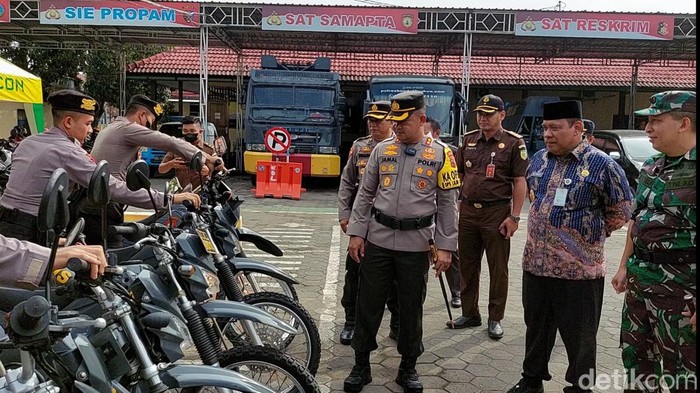 Apel Pengamanan Natal dan Tahun Baru 2023 di Mapolres Kendal, Kamsi (22/12/2022),