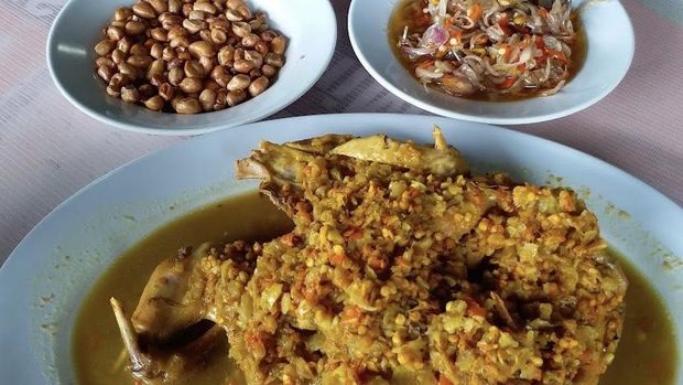 Rekomendasi Tempat Makan Ayam Betutu Bali