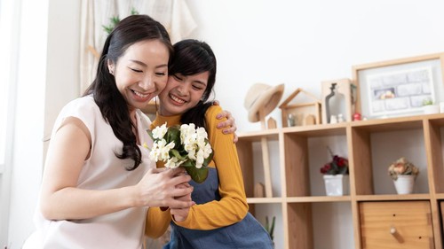 Beda Hari Ibu dan Mothers Day