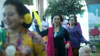 Diketahui pelecehan seksual masih kerap terjadi di tempat umum. Padahal kini telah ada Undang-Undang Pelecehan Seksual berdasarkan Pasal 6 UU No. 12 Tahun 2022 dengan ancaman 12 Tahun penjara.