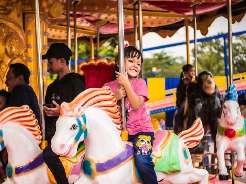 Blitar Park Blitar Park merupakan taman rekreasi keluarga pertama di Kabupaten Blitar. Destinasi wisata ini dibuka pada akhir 2019.