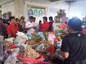 Harga Bahan Pokok Naik Jelang Nataru, Bupati Akan Gelar Pasar Murah