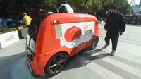 Dengan adanya mobil ini juga dapat menambah pengalaman berbelanja makanan yang nyaman dan aman. 