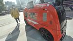 Canggih! Mobil Mungil di China Ini Jualan Makanan Tanpa Pengemudi Lho