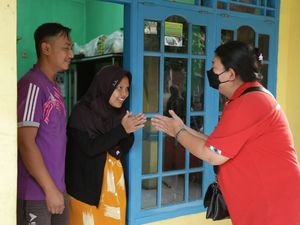 Cacian Pasutri Pemilik Peminjaman Inkubator Gratis: Sinterklas Murahan!