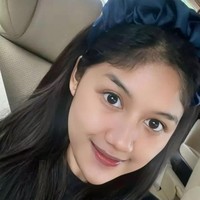 Semakin kesini penampilan Erina pun semakin mencuri perhatian. Menantu Jokowi itu disebut jadi semakin cantik. Bagaimana menurutmu? Foto: Instagram/@erinagudono