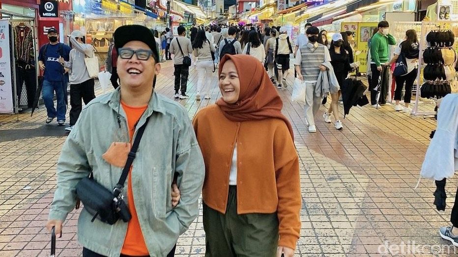 Finna Yudharisman, content creator dan mompreneur asal Bandung.