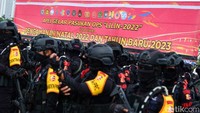 Ada 2.195 personel gabungan TNI, Polri, dan instansi terkait diturunkan dalam apel gelar pasukan ini.  