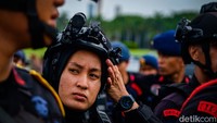 Polri melibatkan seluruh kekuatan untuk mengamankan Natal 2022 dan Tahun Baru 2023, salah satunya Satgas Humas Polri.  