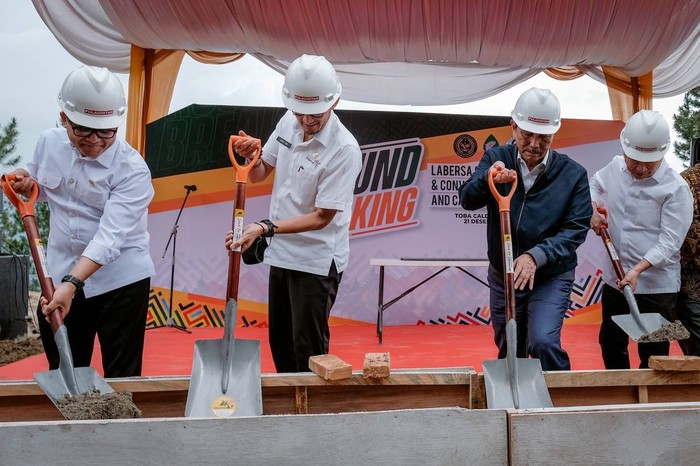 Groundbreaking hotel bintang lima di Toba