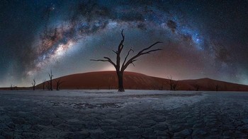 Pemandangan Montana yang epik telah diabadikan dalam gambar yang dibuat fotografer AS Ray Cao Foto: International Landscape Photographer of the Year Awards
