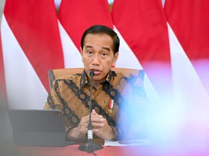 PPKM Dicabut, Jokowi Pastikan RI Belum Keluar dari Status Pandemi