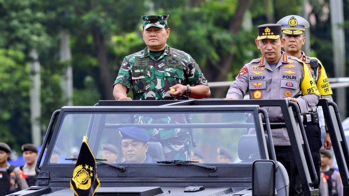 Kapolri Jenderal Listyo Sigit Prabowo dan Panglima TNI Laksamana Yudo Margono. (Dok. Polri)