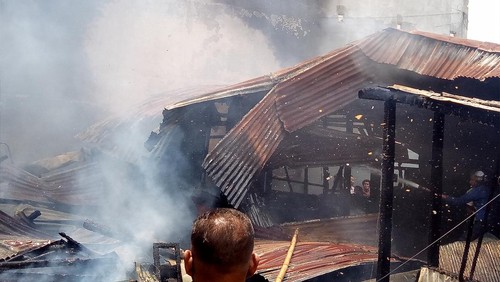 Kebakaran tiga rumah di Kota Labuan Bajo, Manggarai Barat, NTT, Kamis (22/12/2022) siang.