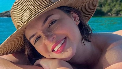 Foto: Model Sebut Dirinya Perawan Terakhir di OnlyFans, Faktanya Mengejutkan