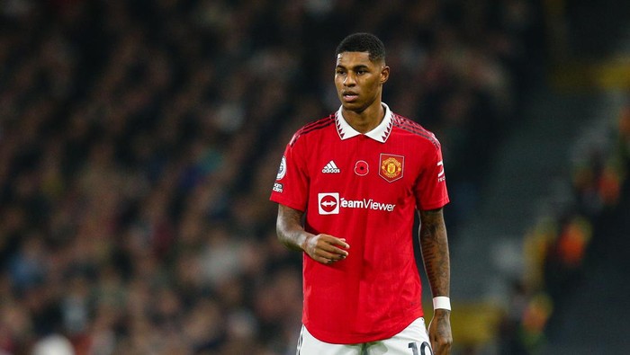 LONDON, ENGLAND - NOVEMBER 13: Marcus Rashford of Manchester United looks on during the Premier League match between Fulham FC and Manchester United at Craven Cottage on November 13, 2022 in London, United Kingdom. (Photo by Craig Mercer/MB Media/Getty Images)