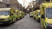Pemerintah Inggris pun mengimbau masyarakat untuk tidak melakukan aktivitas berisiko hari ini karena mungkin tidak ada layanan ambulans.