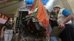 Nggak Biasa, Deretan Pohon Natal Ini dari Bambu hingga Botol Plastik