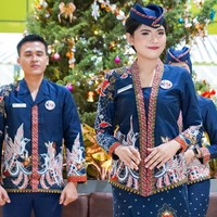 Inilah rancangan Anne Avantie untuk seragam baru petugas PT Kereta Api Indonesia [KAI]. Foto: Dok KAI