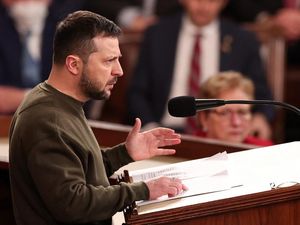 Setelah Tank Canggih, Zelensky Kini Ngarep Rudal Jarak Jauh-Jet Barat