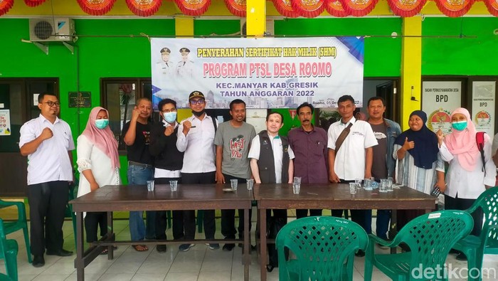 Pria gresik hidup lagi