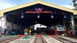 Potret Pemeliharaan Kereta Api di Cirebon Jelang Libur Nataru 2023