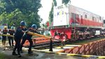 Potret Pemeliharaan Kereta Api di Cirebon Jelang Libur Nataru 2023