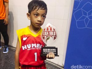 Tim Basketnya Menang Lagi, Jan Ethes Ngaku Disemangati Jokowi