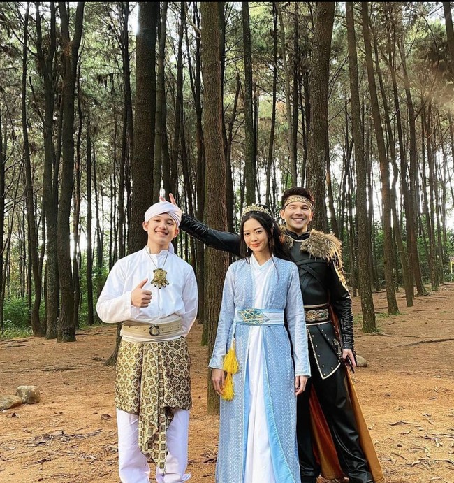 Sering dipasangkan dalam sinetron yang sama tak heran jika Ririn dan Ijonk jadi dekat dan akrab. Foto: Instagram/@team_ririners