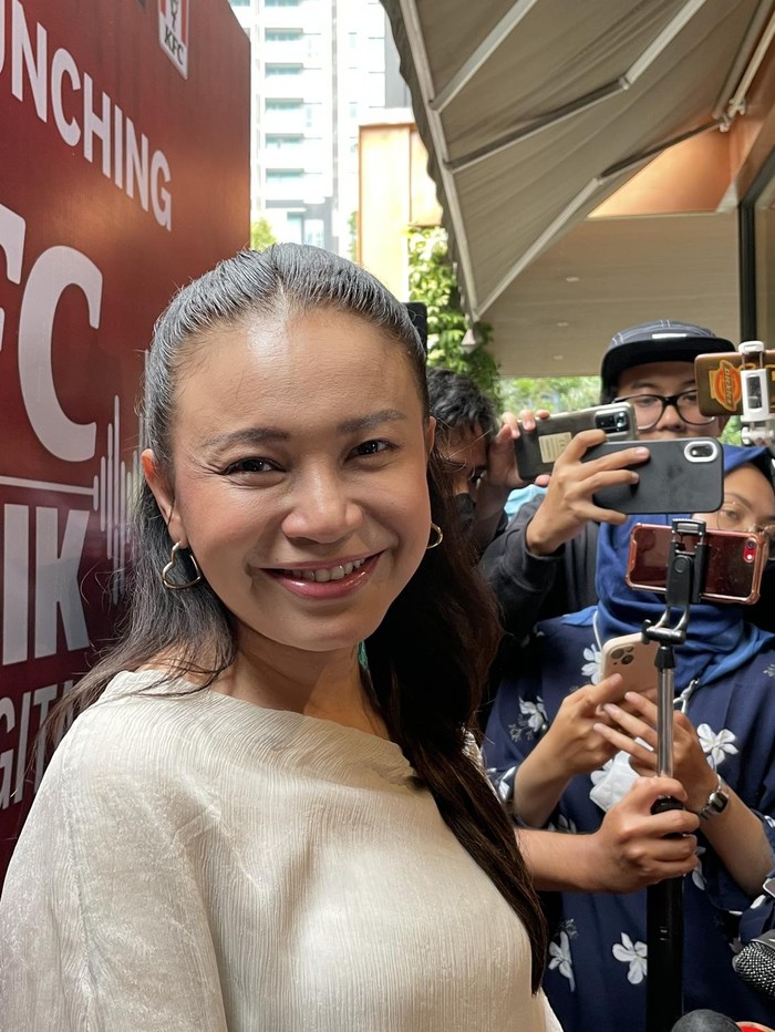 Rossa Rossa saat ditemui di KFC kawasan Jakarta.