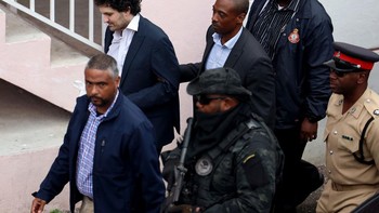 Juragan kripto yang bangkrut bersama perusahaannya FTX itu terancam sampai 115 tahun penjara akibat tuduhan menggelapkan dana nasabah maupun investor. Foto: AFP via Getty Images/KRIS INGRAHAM