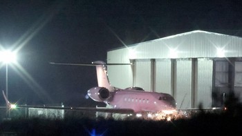 Dia menghadapi hukuman maksimal 115 tahun penjara jika terbukti bersalah. Sam Bankman-Fried sempat menjadi salah satu orang terkaya di dunia dan dikenal senang beramal sehingga kejatuhannya yang drastis ini sangat mengejutkan. Foto: AFP via Getty Images/KRIS INGRAHAM