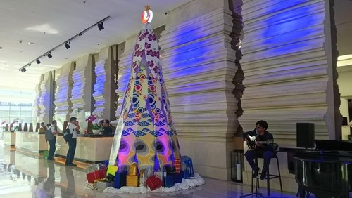 Semarak Natal di The Stones Hotel, Kuta, Badung, Bali.