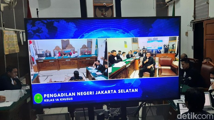 Sidang lanjutan perintangan penyidikan pembunuhan Brigadir Yosua Hutabarat terdakwa Chuk Putranto.
