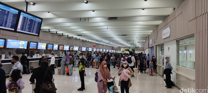 Suasana di Terminal 1 A Bandara Soekarno Hatta
