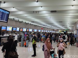 Terkini, Bandara Soetta Dipenuhi Lautan Manusia!