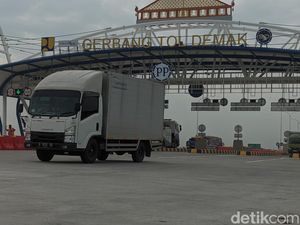 Suasana Terkini Tol Semarang-Demak yang Dibuka Gratis Mulai Hari Ini