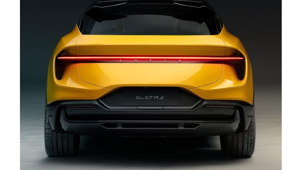 SUV listrik Lotus Eletre
