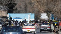Taliban kembali menyerukan larangan nasional bagi perempuan Afghanistan. Padahal pada awal tahun 2022, Taliban mengizinkan mahasiswi ke kampus.  