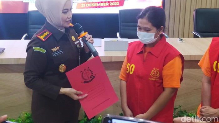 Tersangka penadahan motor curian dibebaskan. (Alamudin/detikSumut)