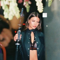 Victoria Lamas yang merupakan anak dari aktor Lorenzo Lamas sendiri adalah seorang aktris, model, dan seniman pendatang baru. Foto: Instagram